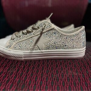 Vintage Havana Cream Sneakers with Silver Accents